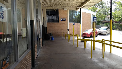 Greyhound: Bus Station